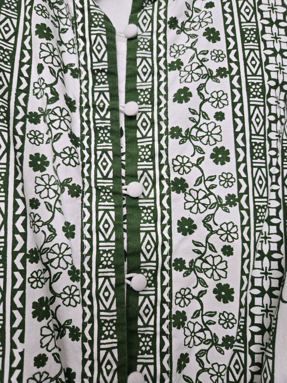 Kaktus White Mandarin Collar Button Maxi Dress with Green Print and Waist Tie - Picture 2 of 4